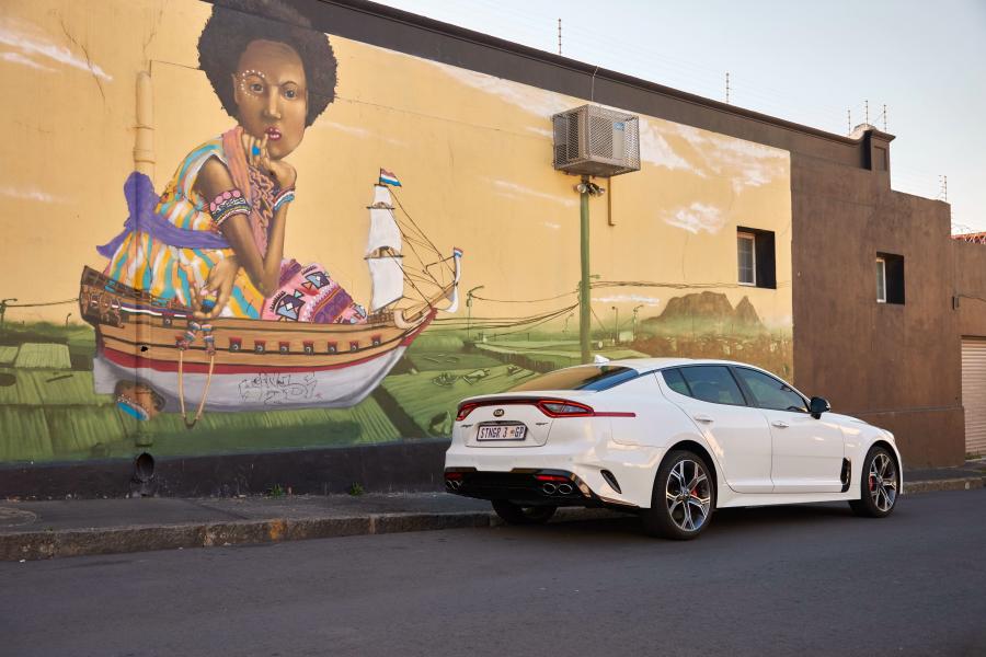  Kia Stinger GT 2018 года  (ZA) (фото 33 из 40)
